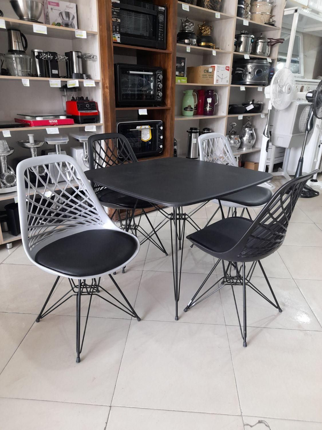 میز و صندلی پایه فلز اسپایدر،فست فود * اثاث مارکت|میز و صندلی غذاخوری|سیرجان, |دیوار