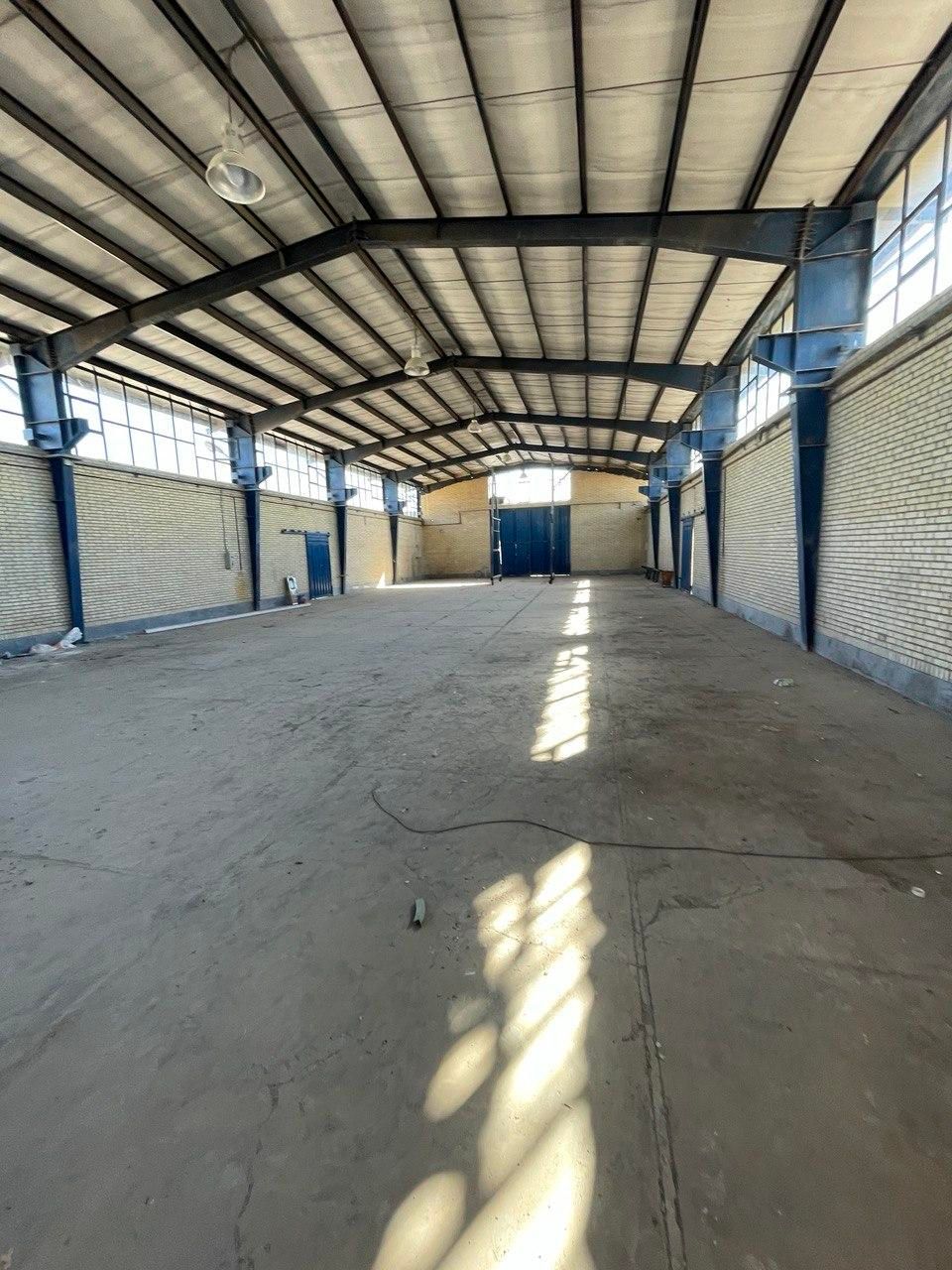 سوله 400 متر غیر بهداشتی محمدشهر|اجارهٔ دفتر صنعتی، کشاورزی، تجاری|محمدشهر, همایون ویلا|دیوار