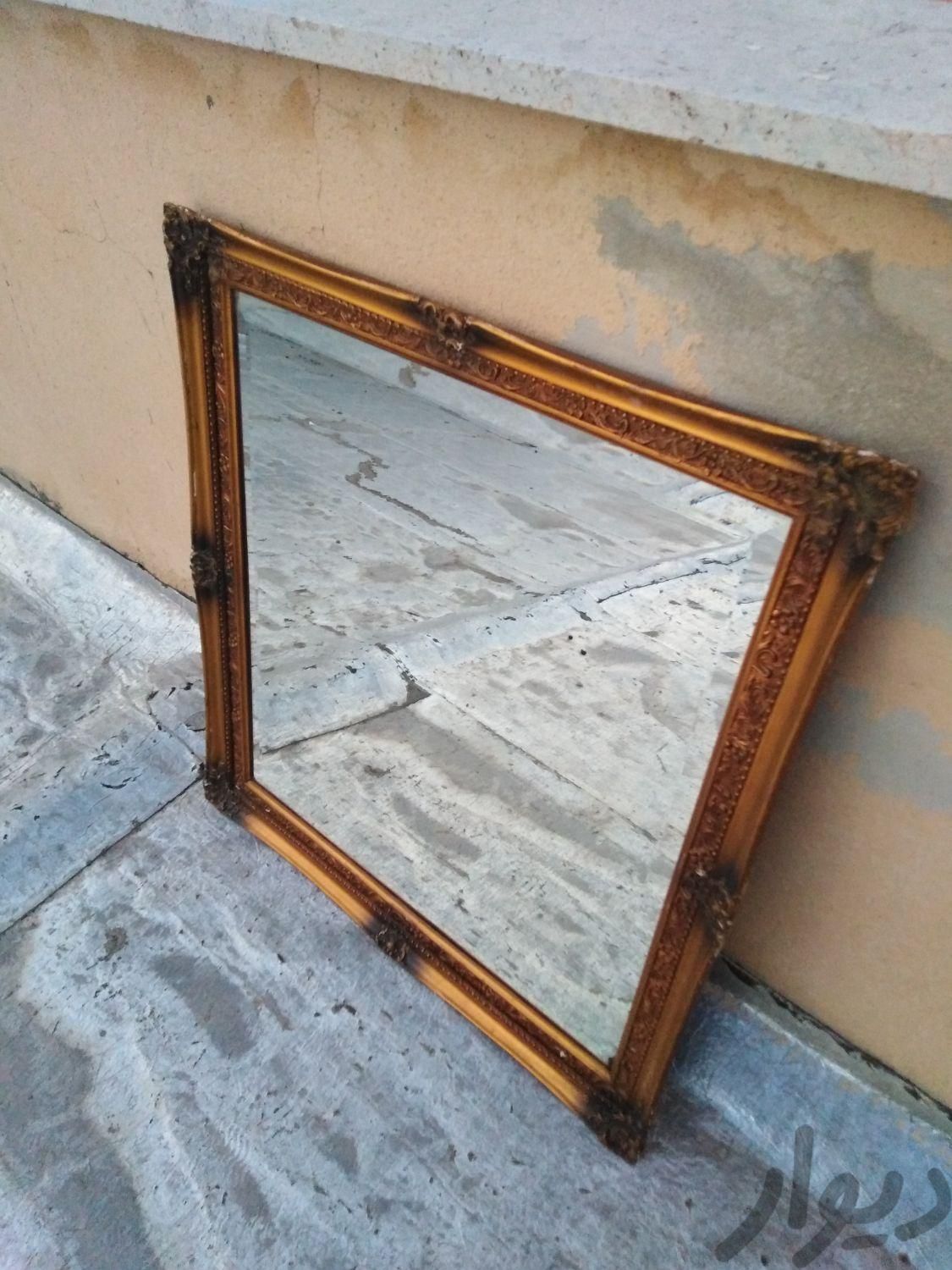 آیینه یک در یک با قاب چوبی ابزار خورده|آینه|تهران, بهاران|دیوار