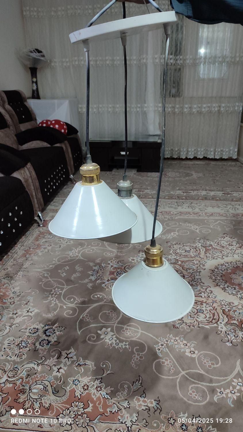 لوستر چراغ اویز|لوستر و چراغ آویز|نیشابور, کشتارگاه|دیوار