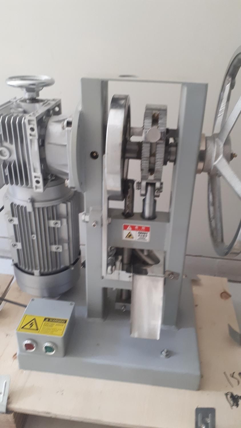 دستگاه قرص ساز برقی *مدل 6تن **|ماشینآلات صنعتی|اصفهان, جلفا|دیوار