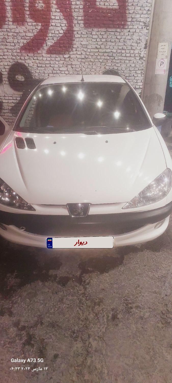 پژو 206 SD V8، مدل ۱۳۹۷ کم کار ۱۰۲۰۰۰|خودرو سواری و وانت|اصفهان, کوی شهید کشوری|دیوار