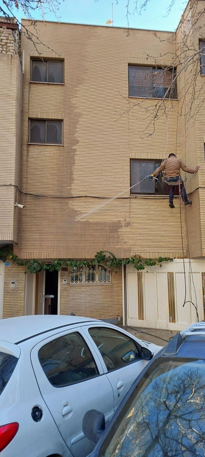 شستشوی نما بدون داربست،سند بلاست،رنگ نماوکنیتکس|خدمات نظافت|اصفهان, باغ دریاچه|دیوار