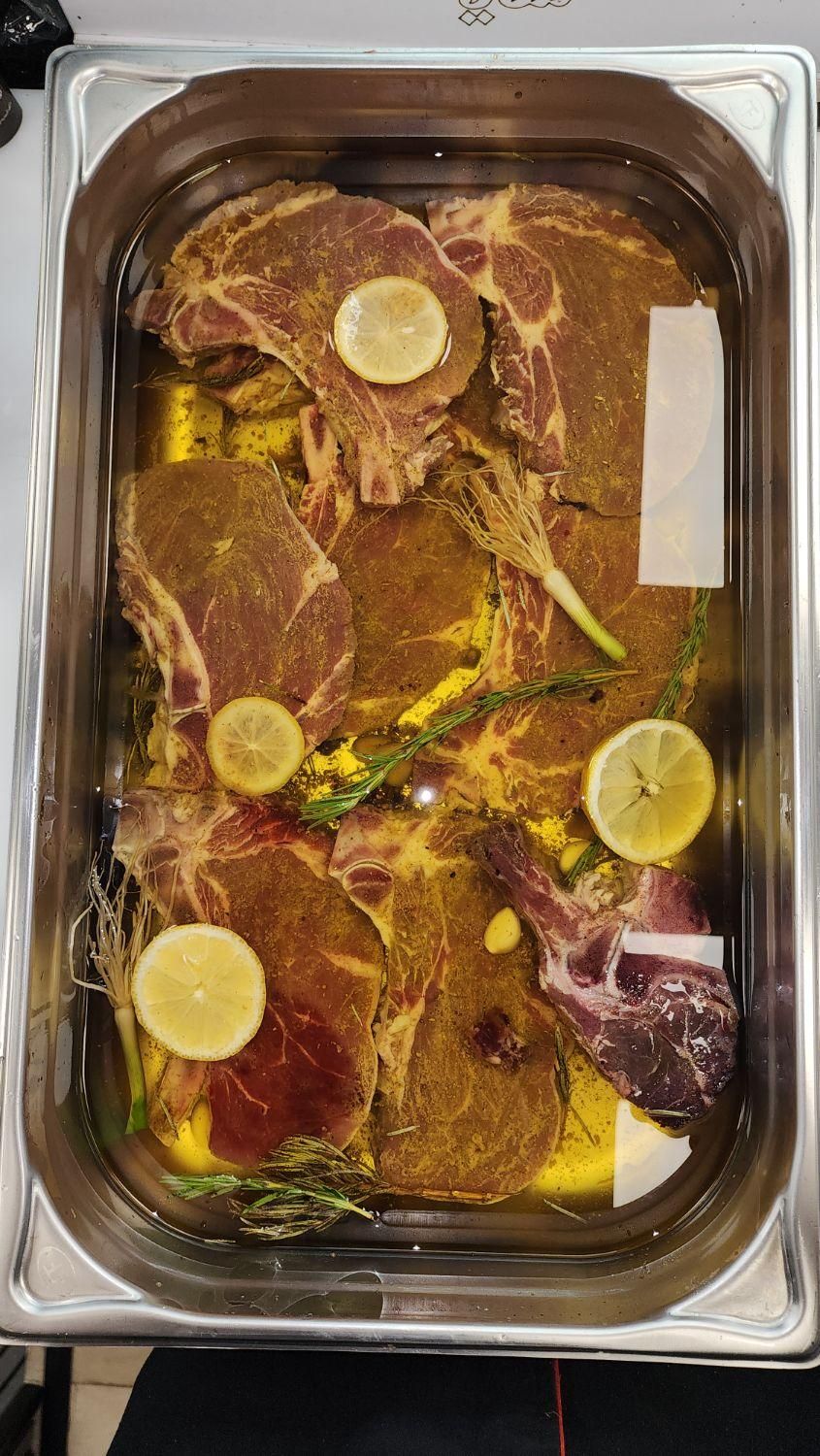 تولید انواع استیک گوشت بره و گوساله مزه دار شده|خوردنی و آشامیدنی|اصفهان, احمدآباد|دیوار