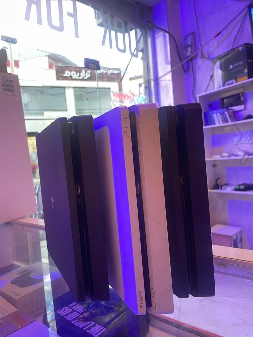 Ps4 تعداد در حد صفر با گارانتی|کنسول، بازی ویدئویی و آنلاین|رشت, معلم|دیوار