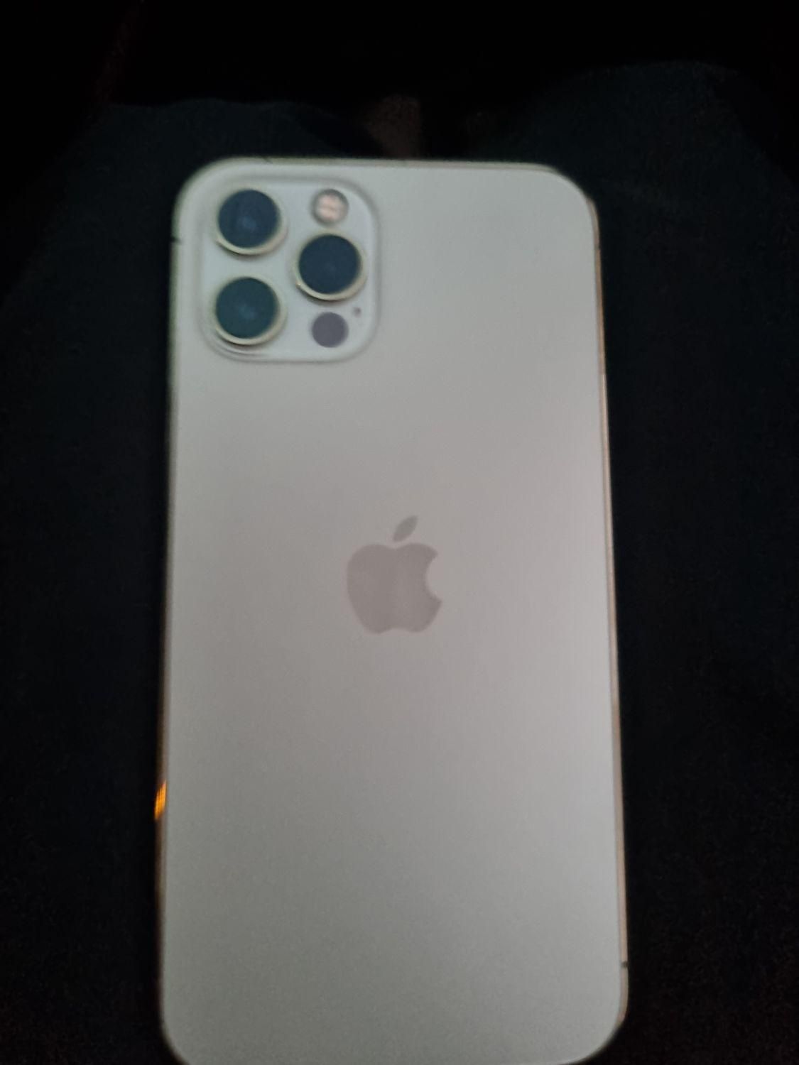 اپل iPhone 12 Pro با حافظهٔ ۲۵۶ گیگابایت|موبایل|تهران, چیتگر|دیوار