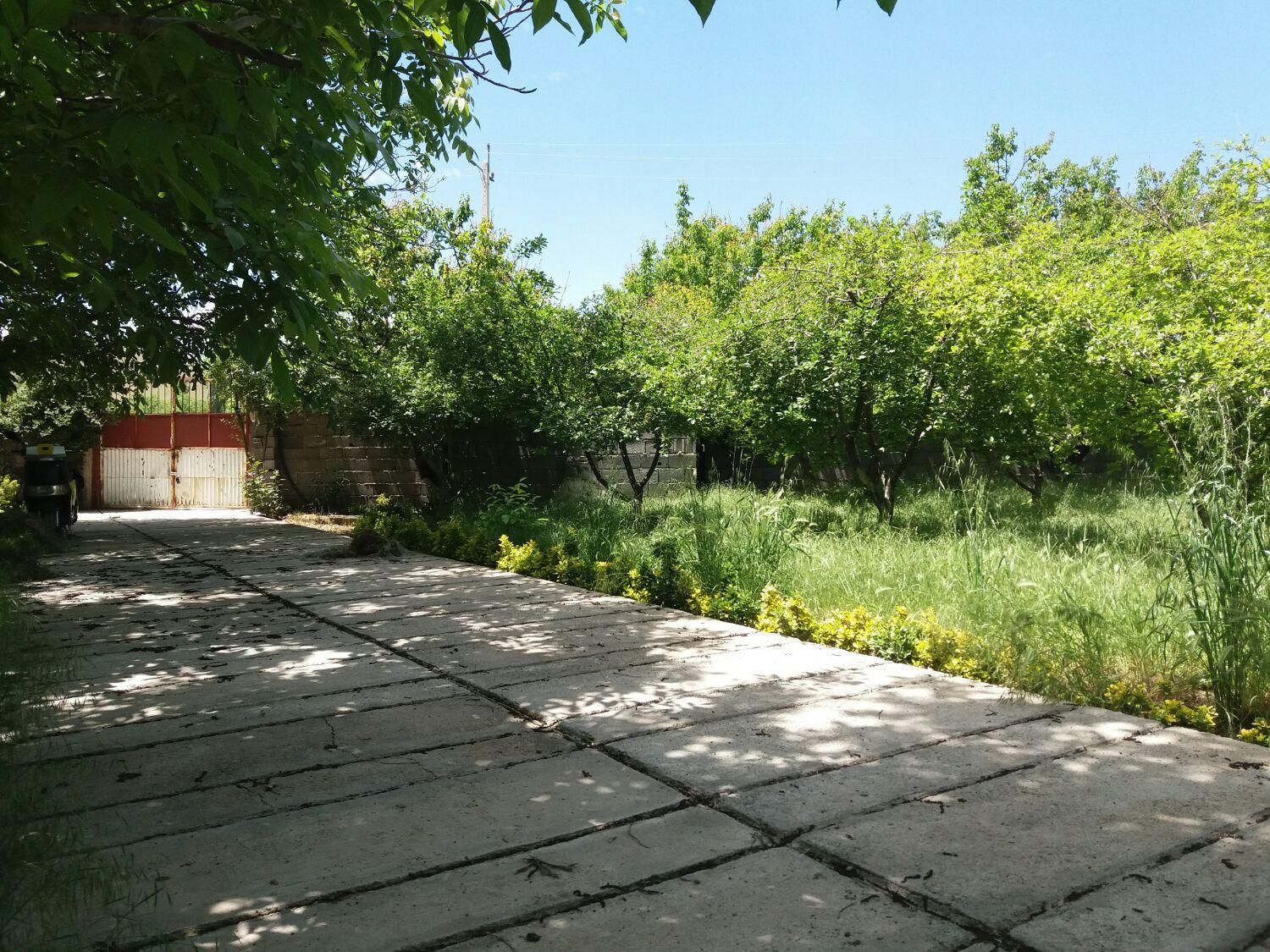 باغ ویلایی فاصله از 2/19 بهاران 1500 متر|فروش خانه و ویلا|سنندج, |دیوار