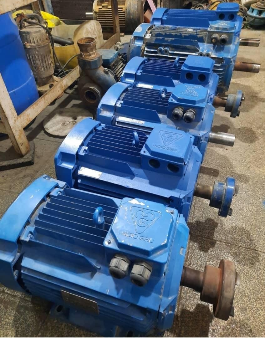 خریدوفروش الکتروموتور و گیربکس|ماشین‌آلات صنعتی|ری, دولت‌آباد|دیوار