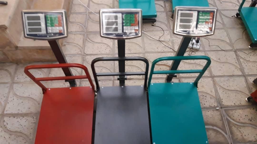 ترازو باسکول ۳۰۰ کیلویی گارددار کفه ۴۰ در ۵۰|فروشگاه و مغازه|کرج, باغستان|دیوار