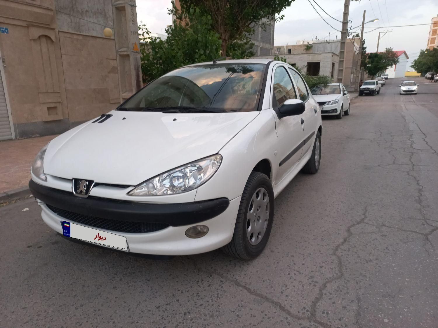 پژو 206 تیپ ۲، مدل ۱۳۹۰|خودرو سواری و وانت|همدان, |دیوار