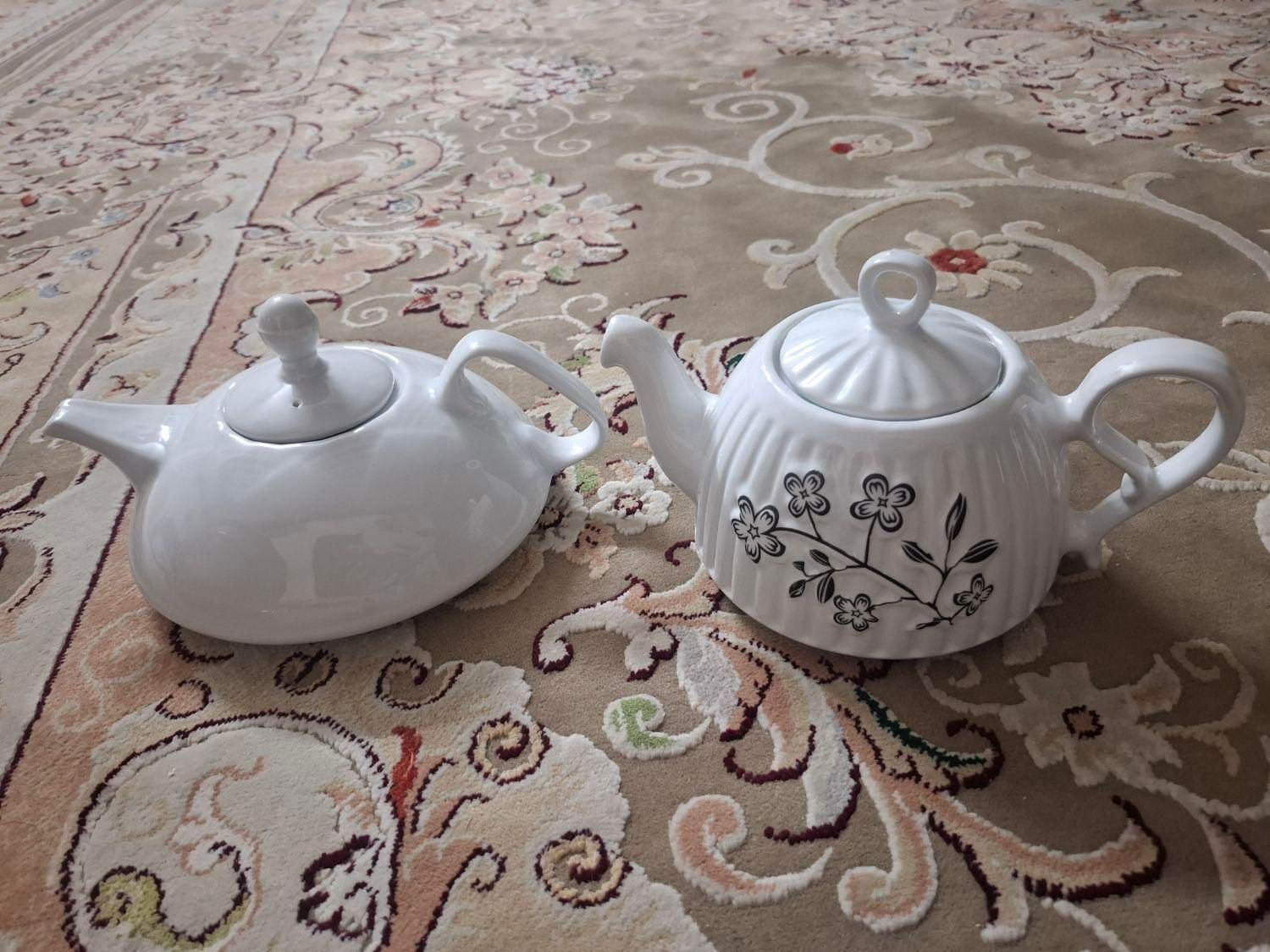 ۲قوری‌چینی و بشقاب دکوری|قوری، کتری، قهوه‌ساز دستی|مشهد, شهرک امام هادی|دیوار