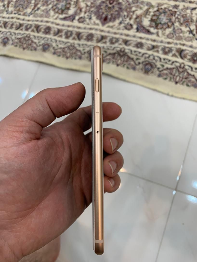 اپل iPhone 8 Plus با حافظهٔ ۶۴ گیگابایت|موبایل|ملایر, |دیوار