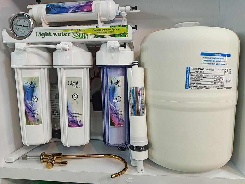 دستگاه تایوانی فول اورجینال پک اصلی LIGHT WATER|آب‌سردکن و تصفیه آب|قم, میرزائیه|دیوار