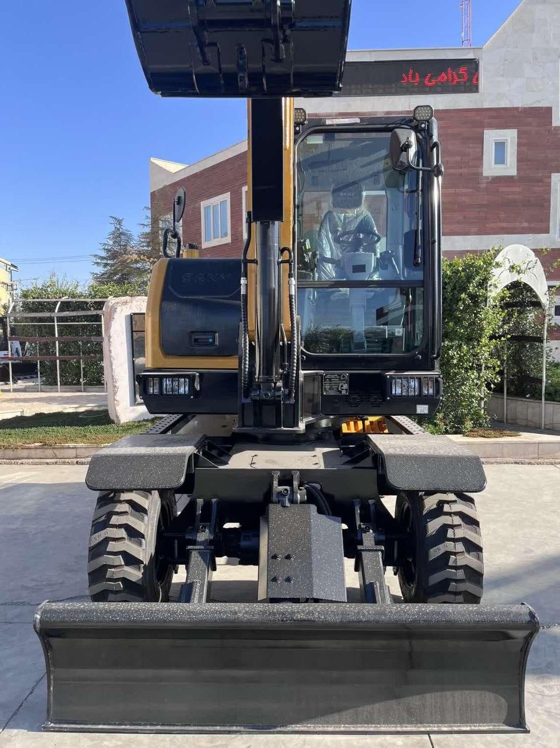 فروش مینی بیل ۶۵ سانی|خودرو سنگین|اصفهان, آبشار|دیوار