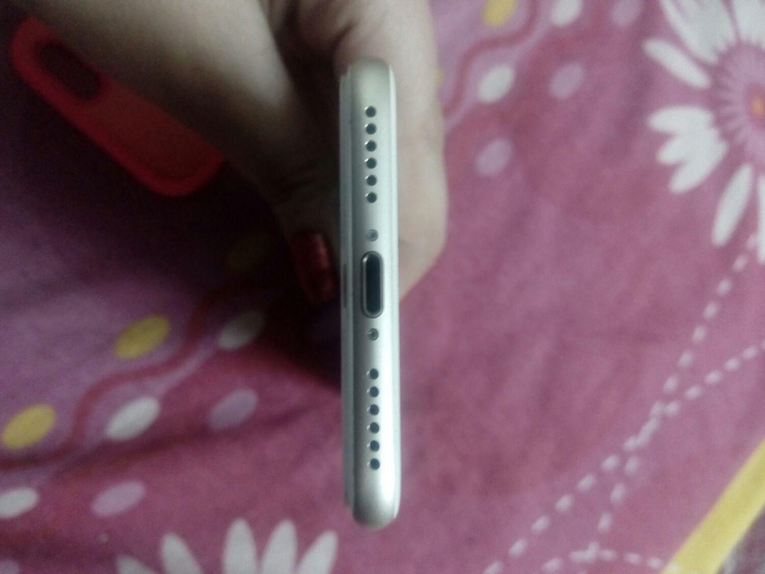 اپل iPhone 7 ۱۲۸ گیگابایت|موبایل|شاهین‌شهر, طالقانی|دیوار
