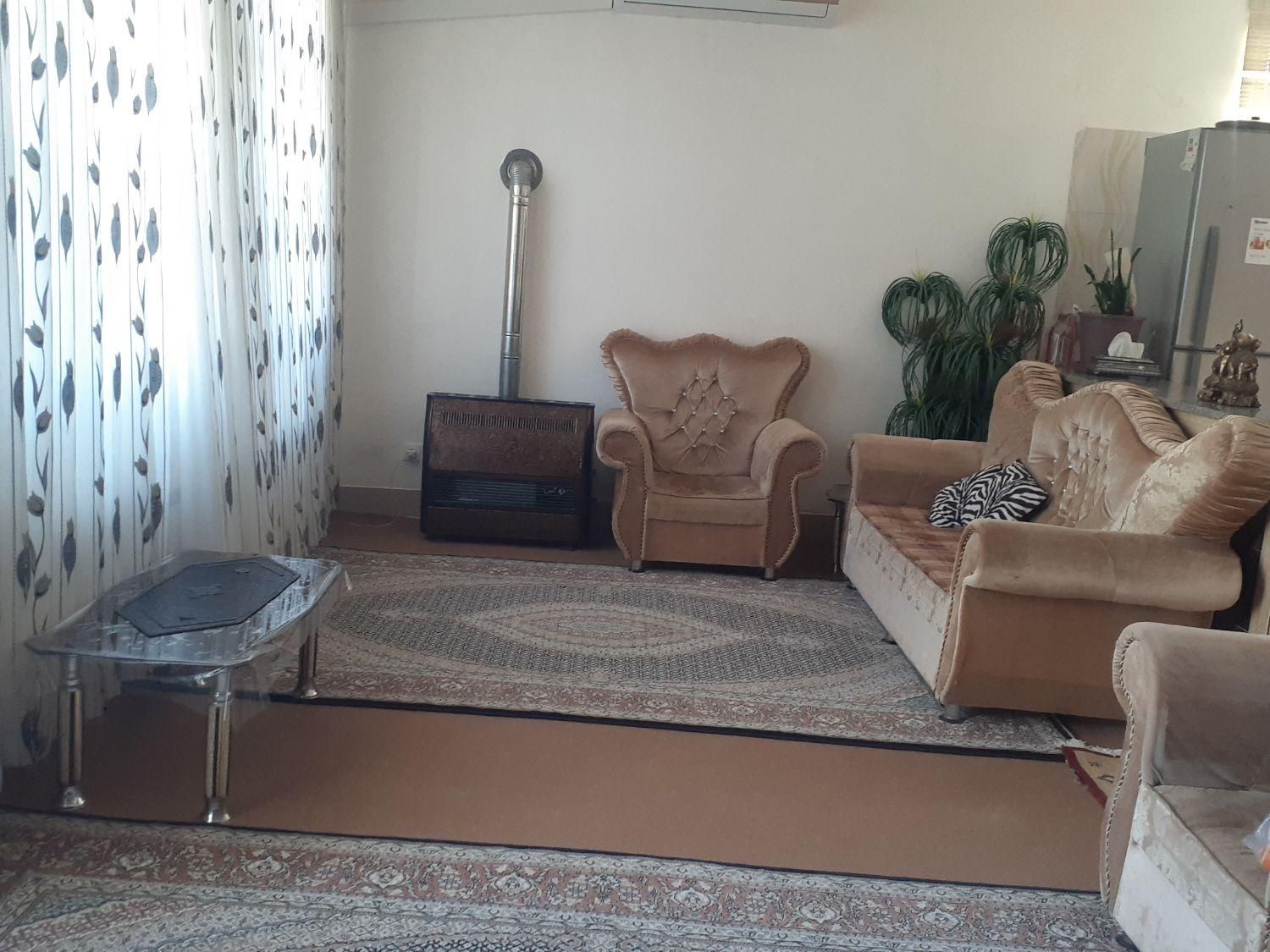 اجاره روزانه/هفتگی/ماهانه آپارتمان ۸۰ متری|اجارهٔ کوتاه‌مدت آپارتمان و سوئیت|مرند, |دیوار