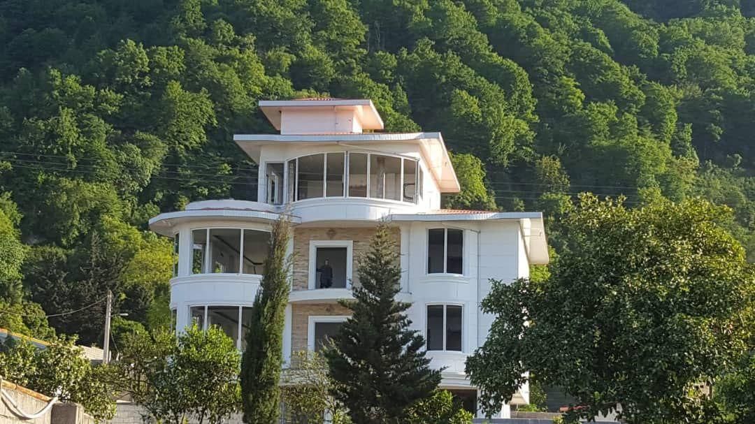 ویلای جنگلی دو خواب با ویو کوه و دریا|اجارهٔ کوتاه‌مدت ویلا و باغ|رامسر, |دیوار