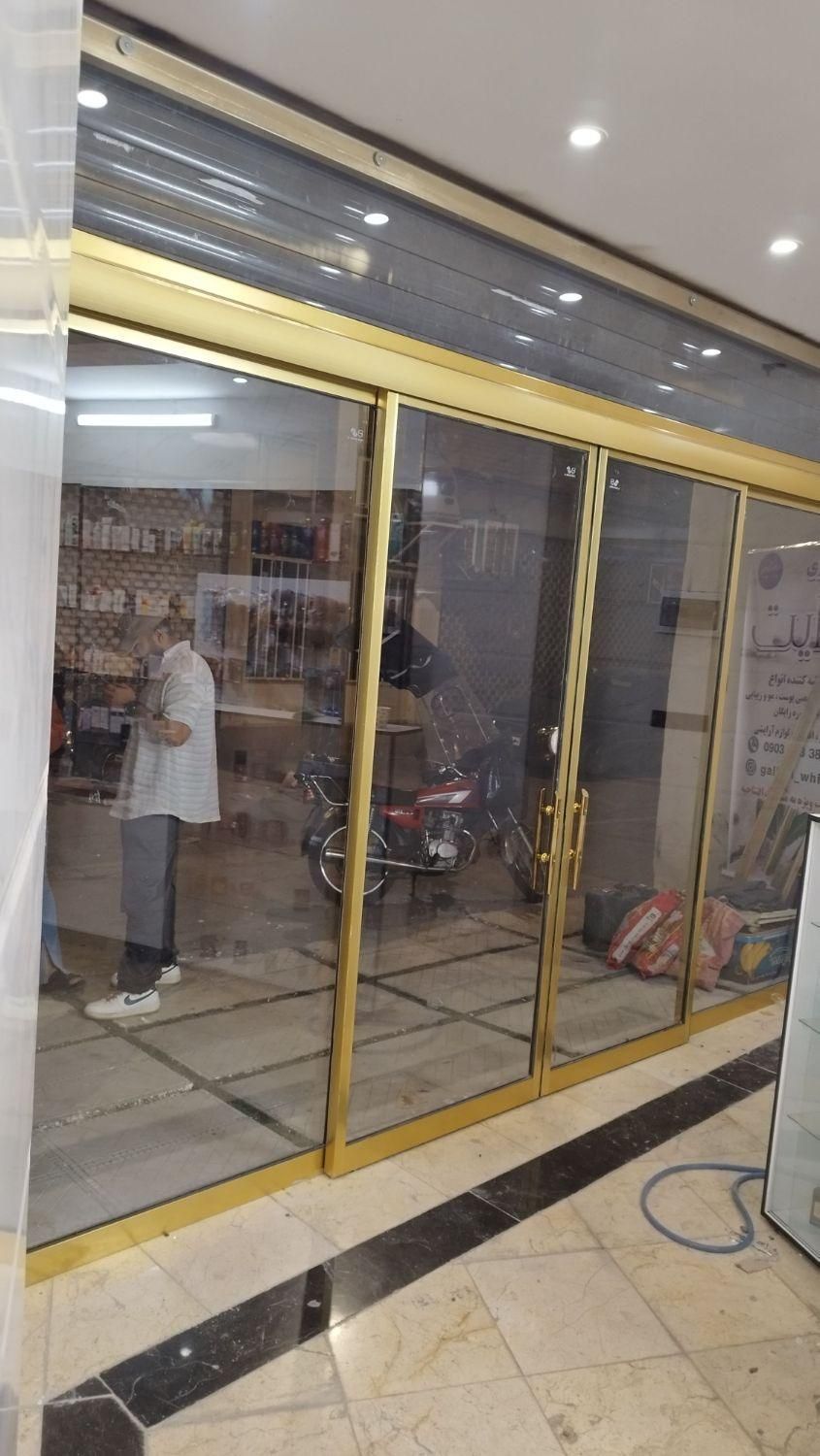 کلیه خدمات شیشه و سکوریت|خدمات پیشه و مهارت|اراک, |دیوار