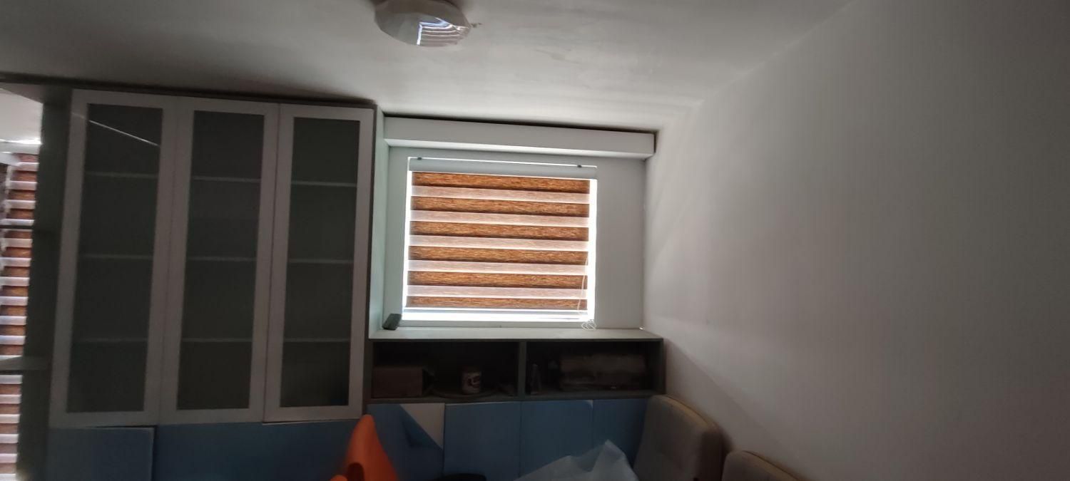 ساده اداری(پرده زبرا)|پرده، رانر، رومیزی|کرج, شهرک فهمیده|دیوار