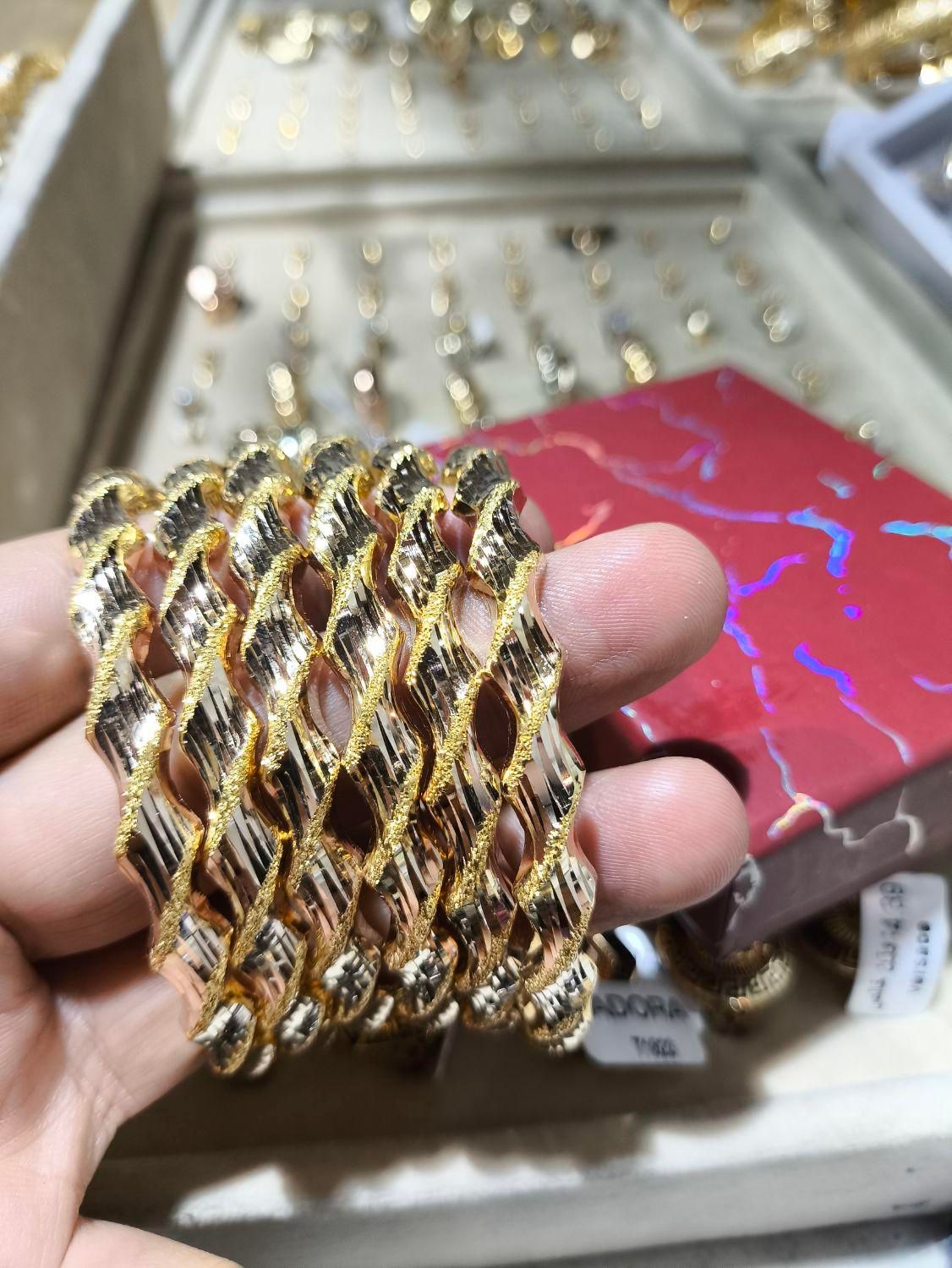 کلکسیون طلا دست دوم شیک|جواهرات|اصفهان, بهار آزادی|دیوار