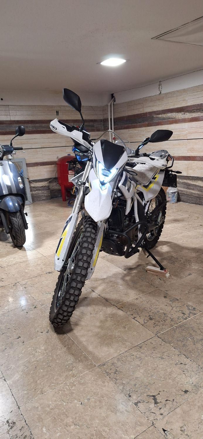موتور تریل T4 200 معاوضه با ادونچر rx3|موتورسیکلت|تهران, بلوار کشاورز|دیوار