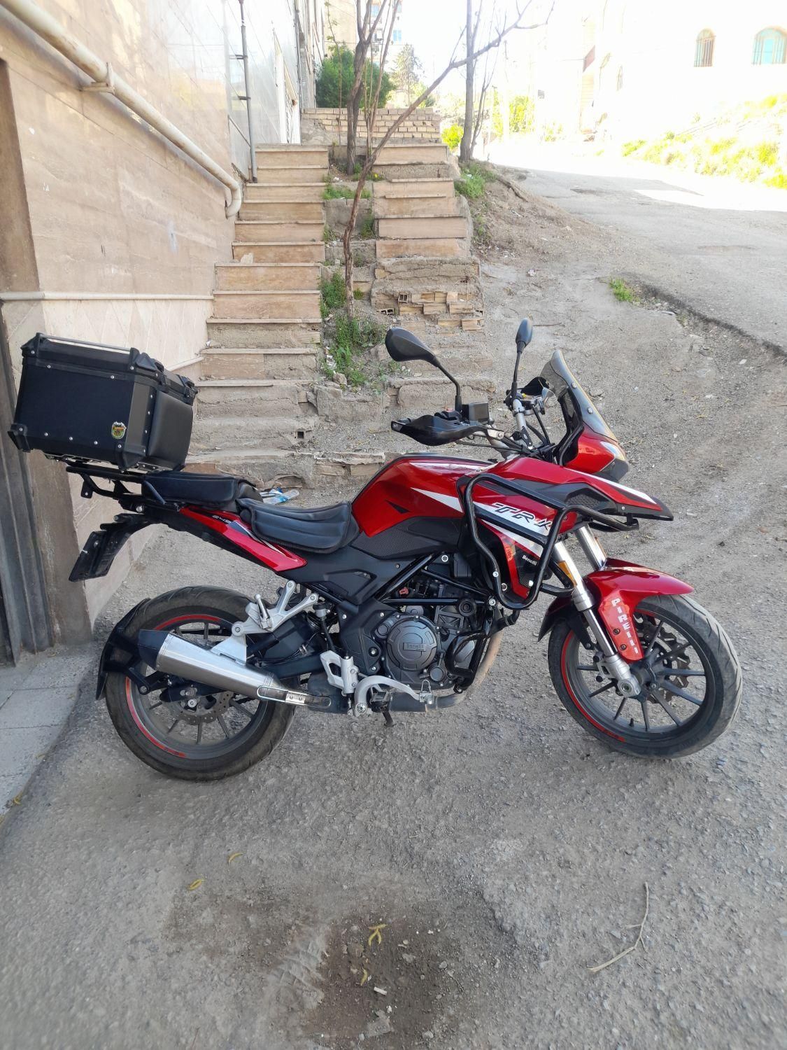 بنلی benelli trk 249|موتورسیکلت|تهران, قیطریه|دیوار