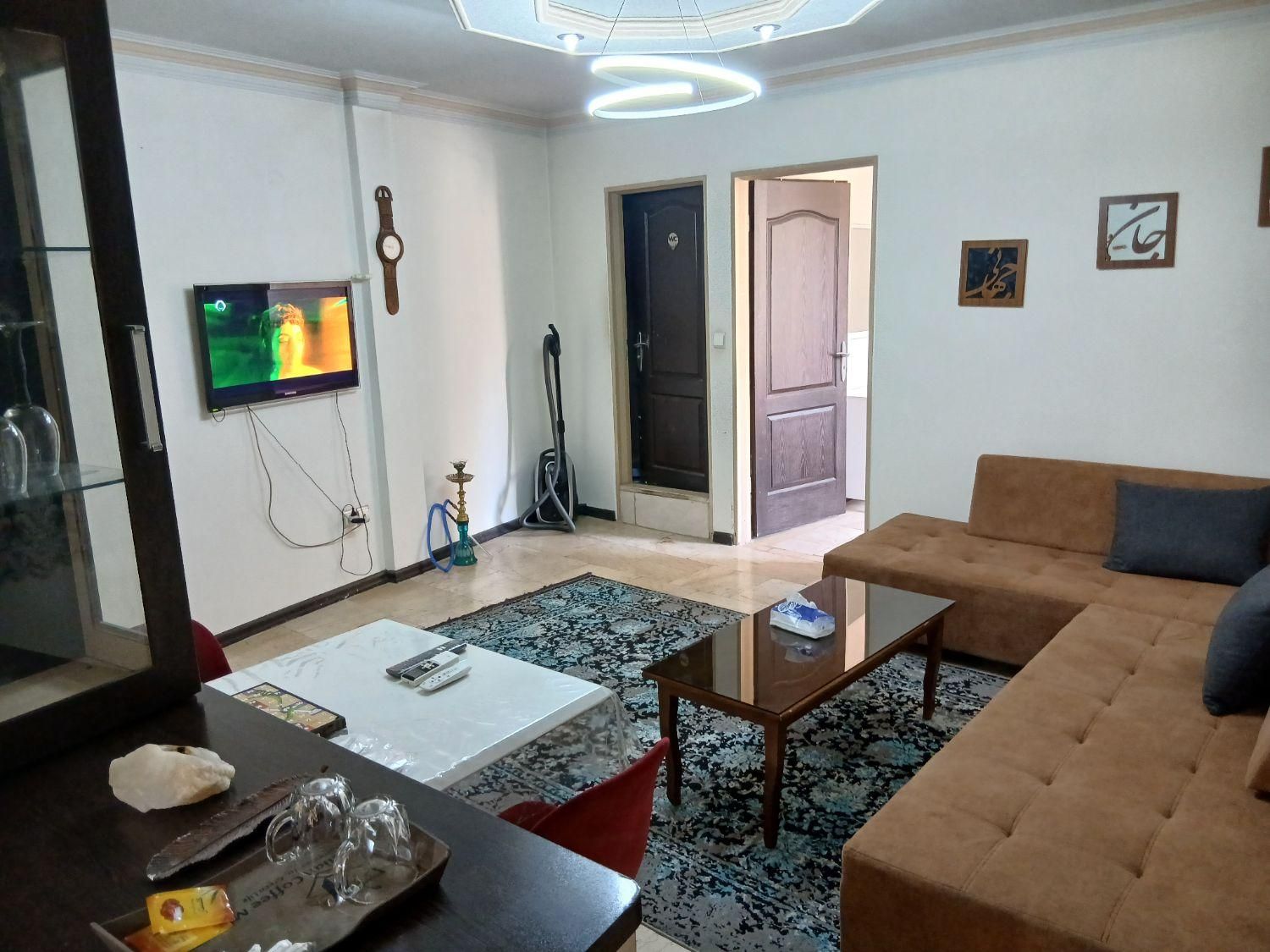 اجاره روزانه واحدهای مبله در تهران بدون بیعانه|اجارهٔ کوتاه‌مدت آپارتمان و سوئیت|تهران, آذربایجان|دیوار