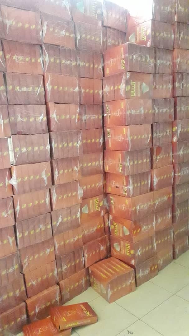 توالت فرنگی دیواری تاشو آسانا پایه فلزی قیف ژله ای|لوازم سرویس بهداشتی|تهران, بازار|دیوار