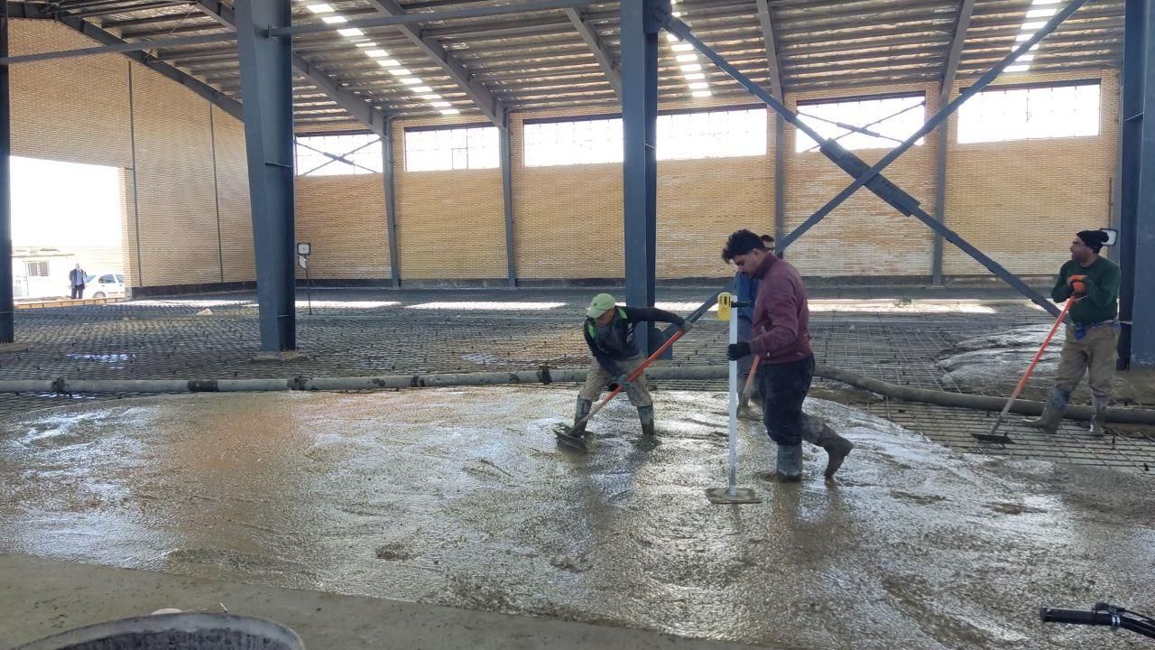 بتن ریزی کف با ماله پروانه|خدمات پیشه و مهارت|ماهدشت, |دیوار