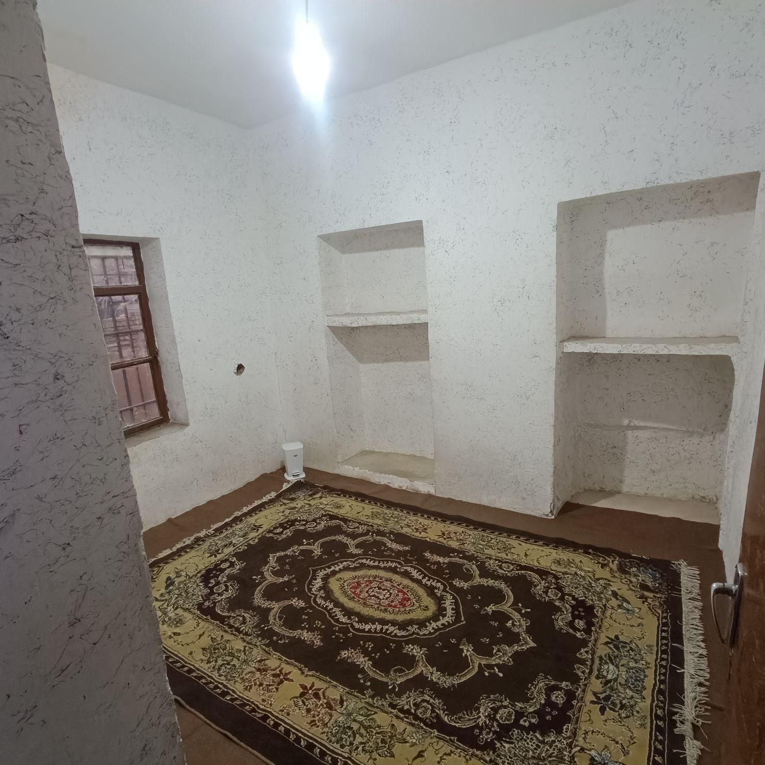 اتاق مجردی،متاهلی وپرسنلی برای زن ودختران شاغل|اجارهٔ آپارتمان|شیراز, سیاه سنگ|دیوار