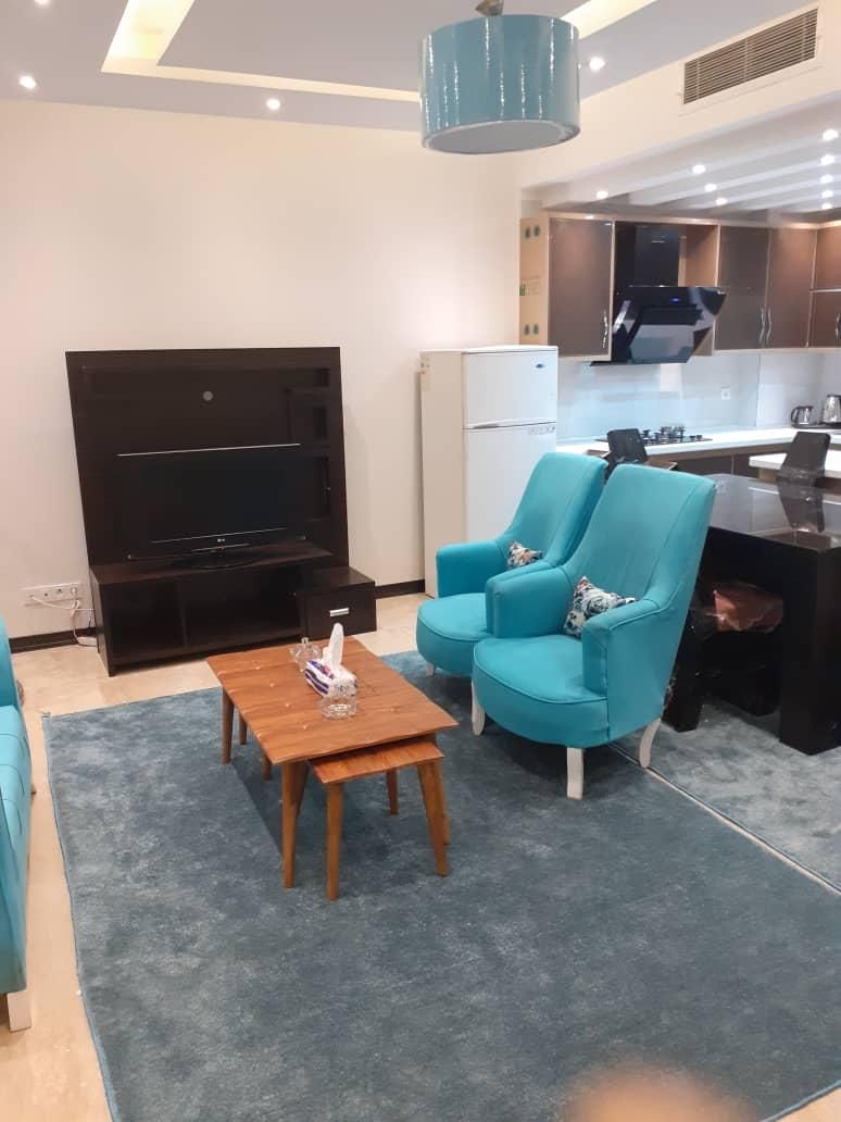 مبله دو خوابه روزانه با دسترسی ب مراکز خرید|اجارهٔ کوتاهمدت آپارتمان و سوئیت|تبریز, |دیوار