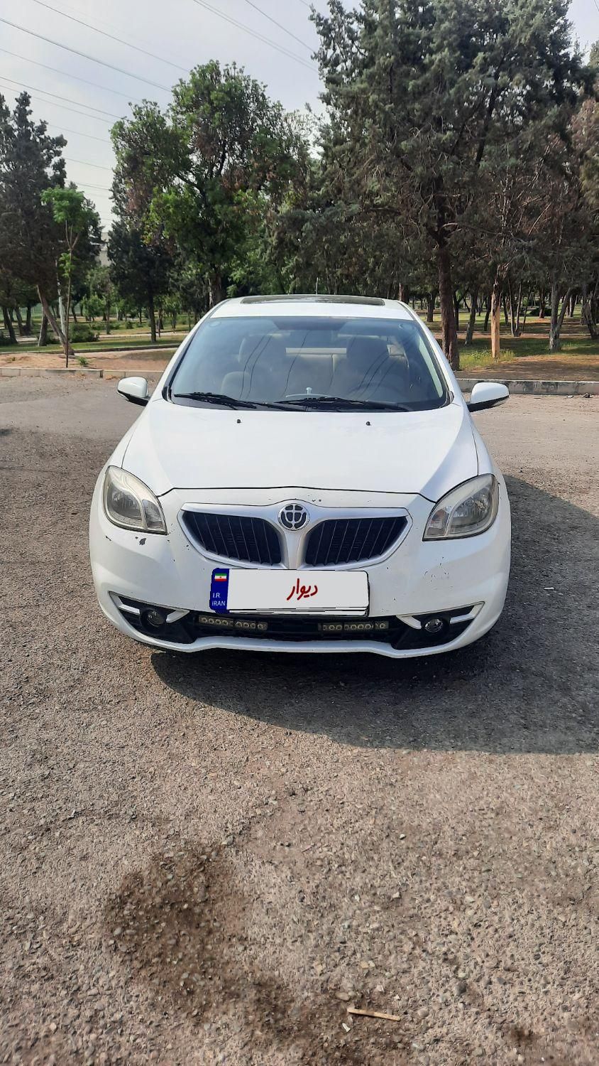 برلیانس H330 اتوماتیک 1500cc، مدل ۱۳۹۴|خودرو سواری و وانت|تهران, خزانه|دیوار