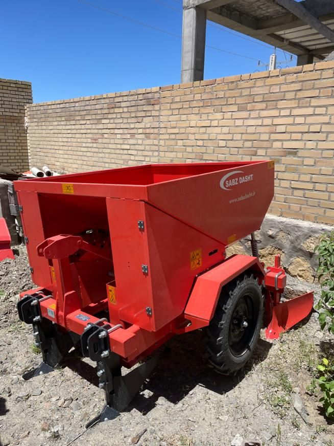 سیبکار ، سیبکن ، سرزن ، فارو|ماشین‌آلات صنعتی|همدان, |دیوار