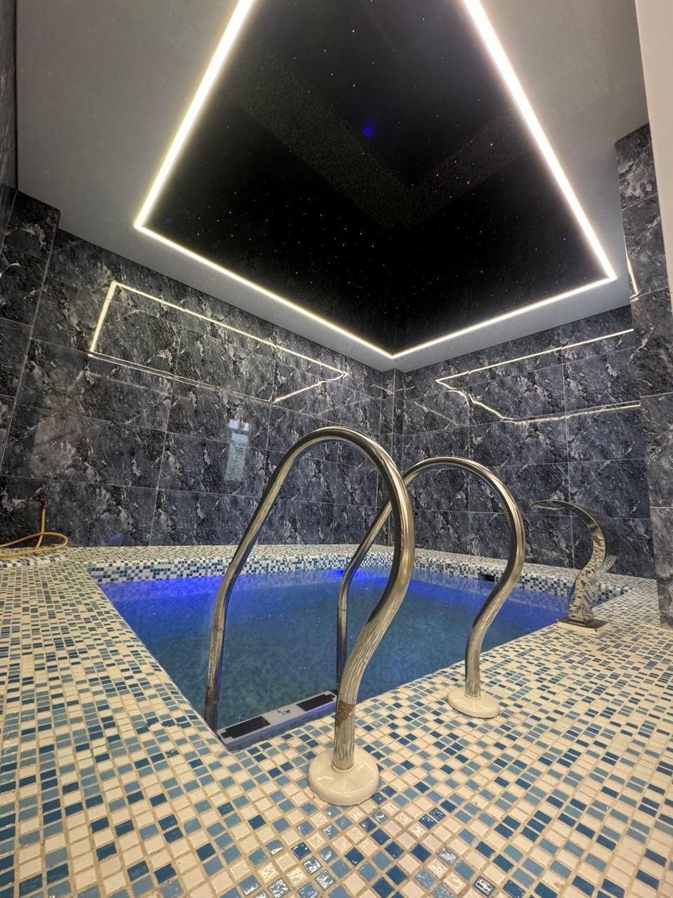 ویلا نوساز استخردار ۲خواب جنگلی|اجارهٔ کوتاه‌مدت ویلا و باغ|نور, |دیوار