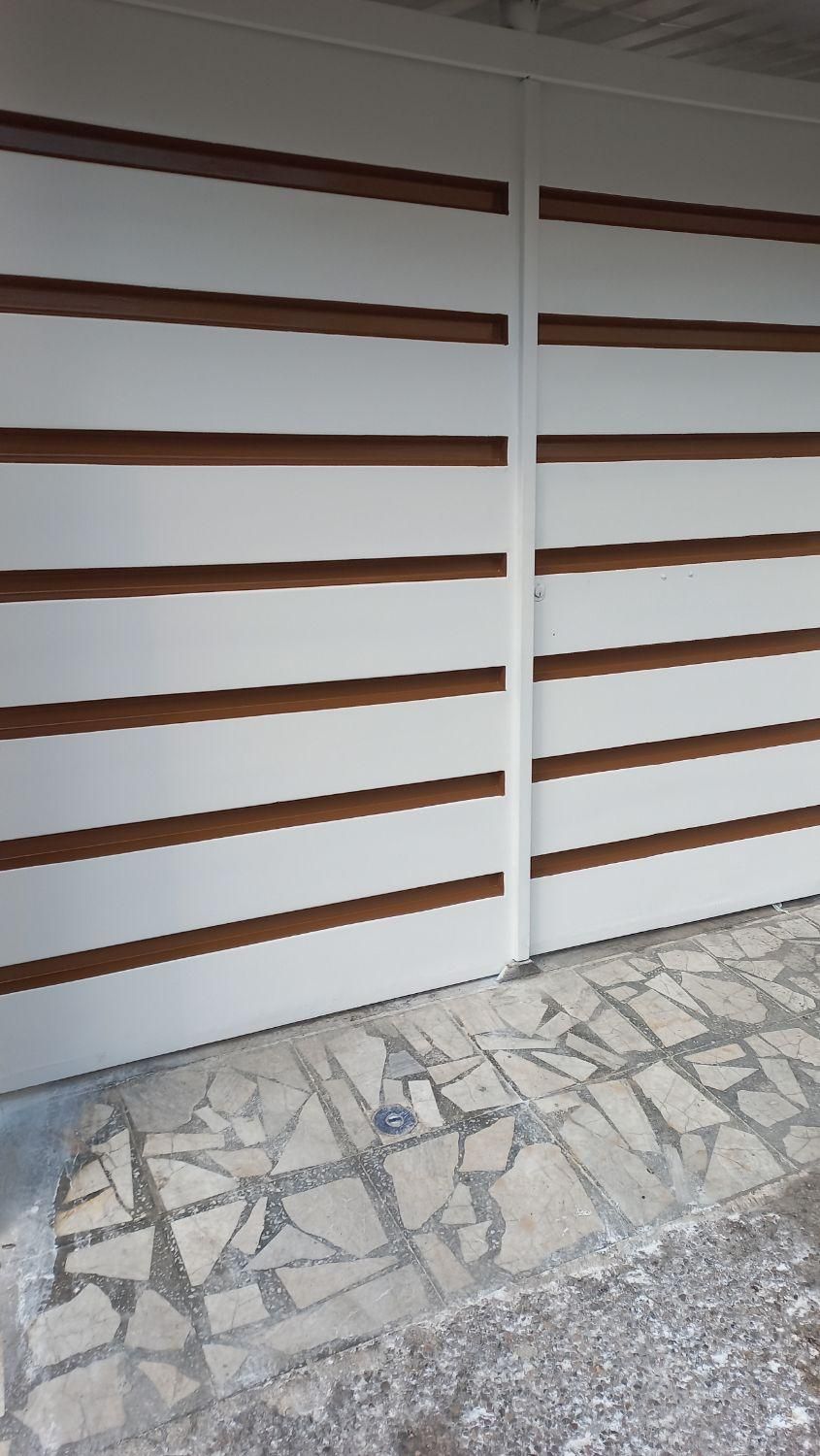 نقاشی ساختمان مدرن (طرح کاغذ دیواری)|خدمات پیشه و مهارت|ساری, |دیوار