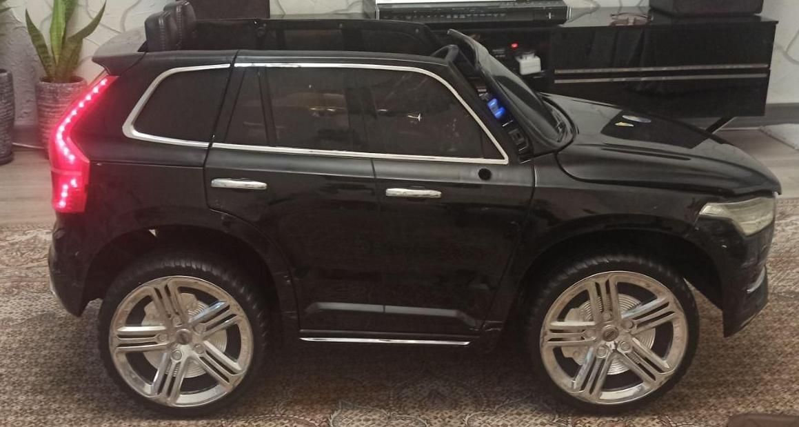 ماشین شارژی ولوو xc90|اسباب‌بازی بچه|تهران, شمیران‌نو|دیوار