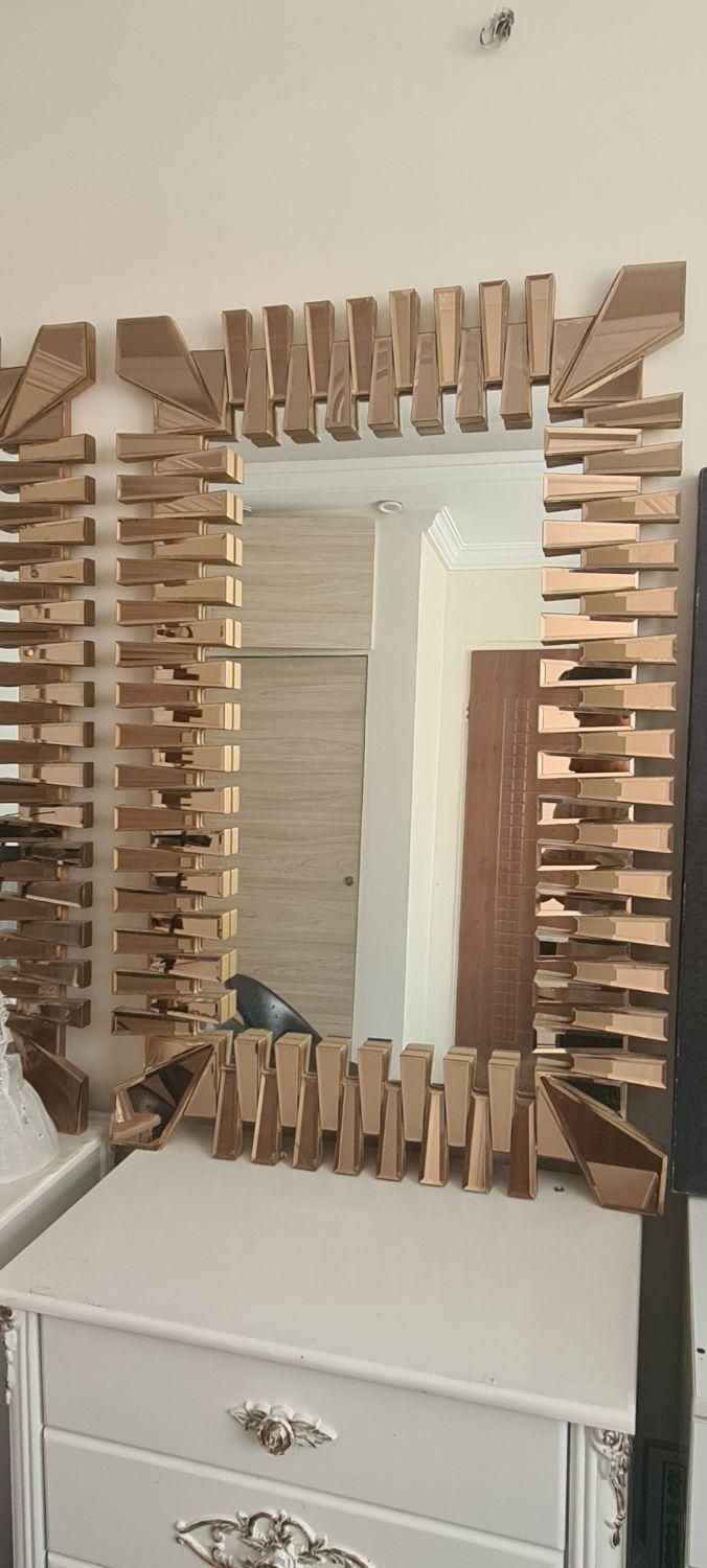 آینه تزئینی خورشیدی بسیار زیبا|آینه|تهران, دولت‌آباد|دیوار