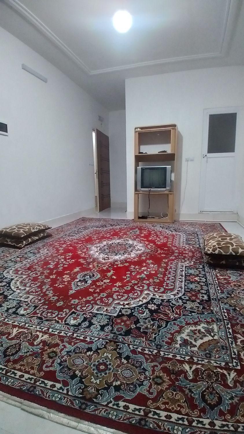 اجاره روزانه سوییت ۵۰ متری|اجارهٔ کوتاه‌مدت آپارتمان و سوئیت|بروجرد, |دیوار