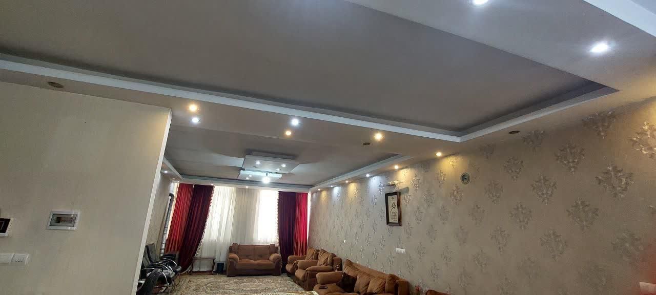 خانه ویلایی ۲۱۵متری قیمت مناسب در گلشهر|فروش خانه و ویلا|کرج, کرج نو|دیوار