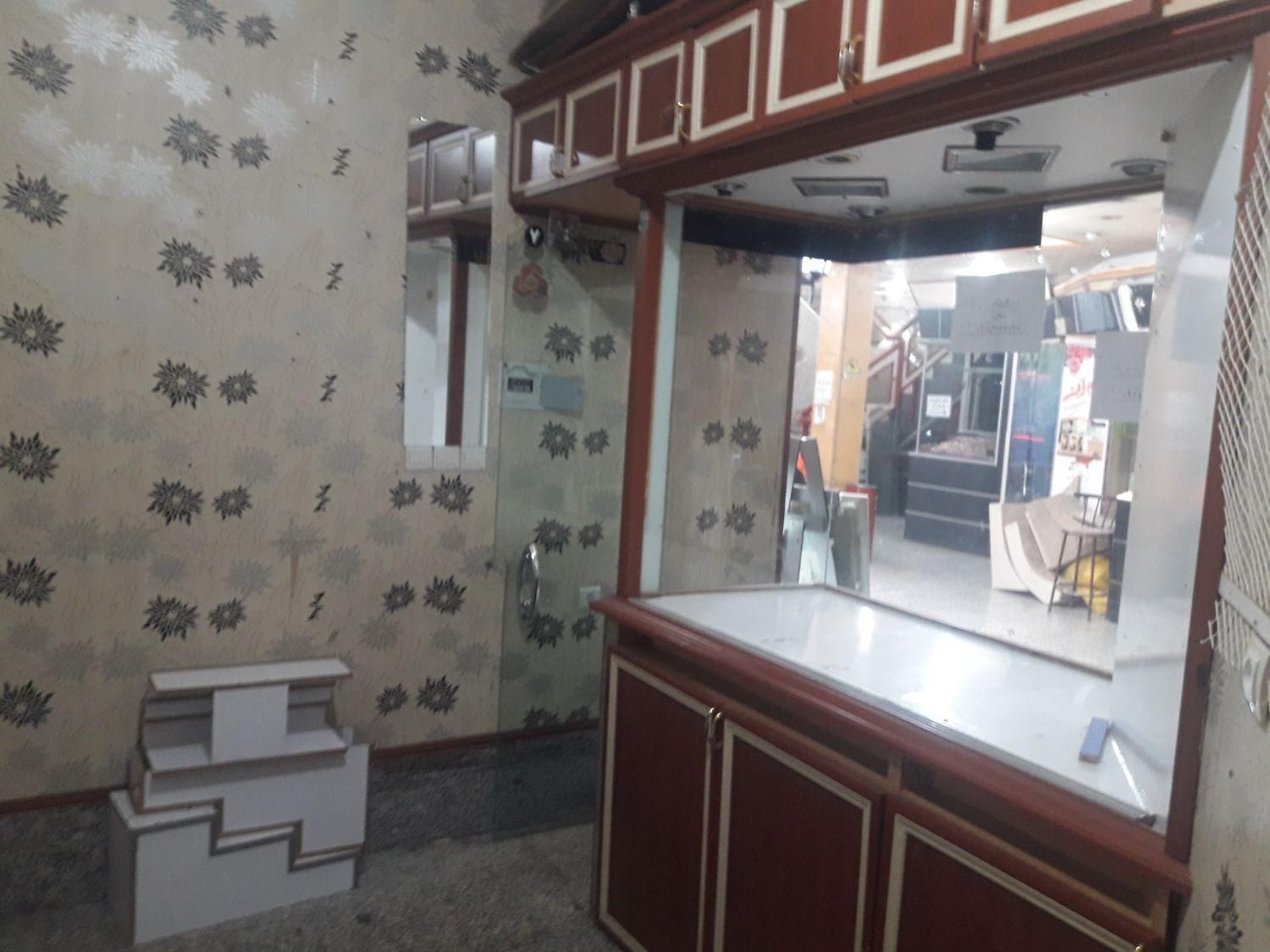 مغازه ده متر سند شیش دانگ زیر زمین پاساژ رضادوست|فروش مغازه و غرفه|خوی, |دیوار