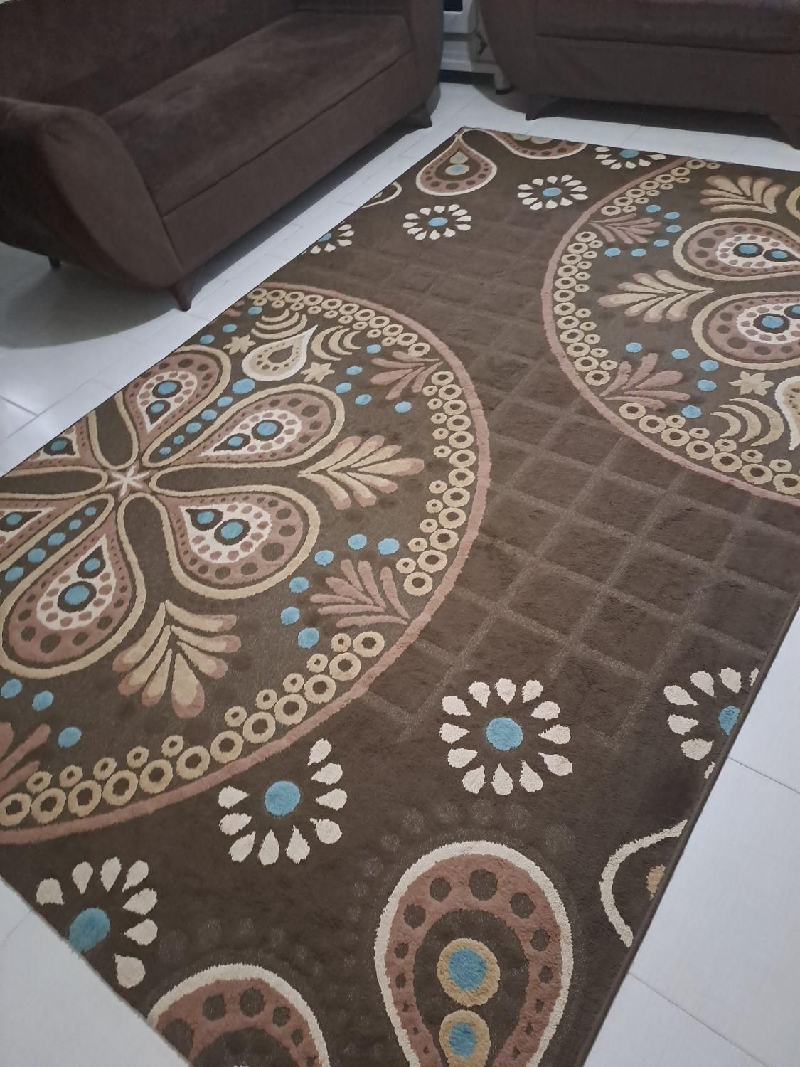 فرش فانتزی۷۰۰۰۰۰ تومان تازه شسته شده و تمیز|فرش|رشت, یخسازی|دیوار