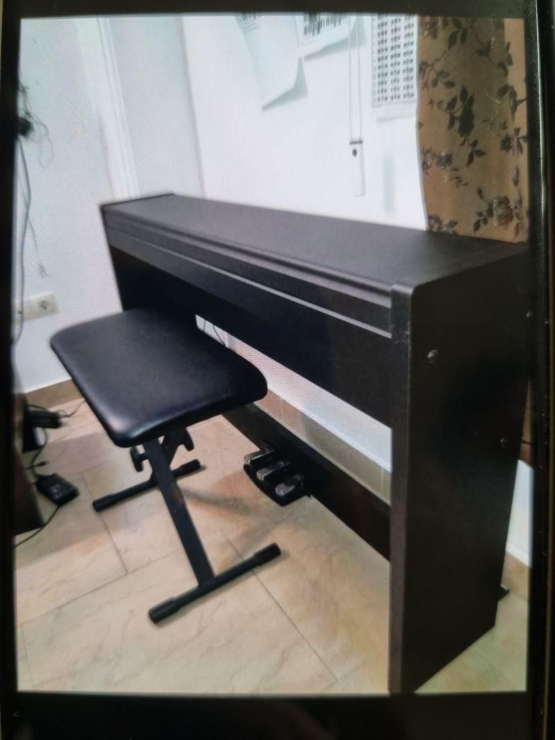 پیانو korg lp380|پیانو، کیبورد، آکاردئون|ساری, |دیوار