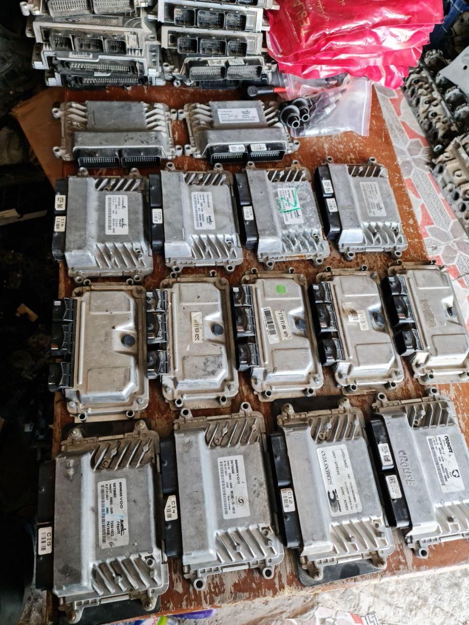 سیم کشی و کامپیوتر|قطعات یدکی و لوازم جانبی|زابل, |دیوار