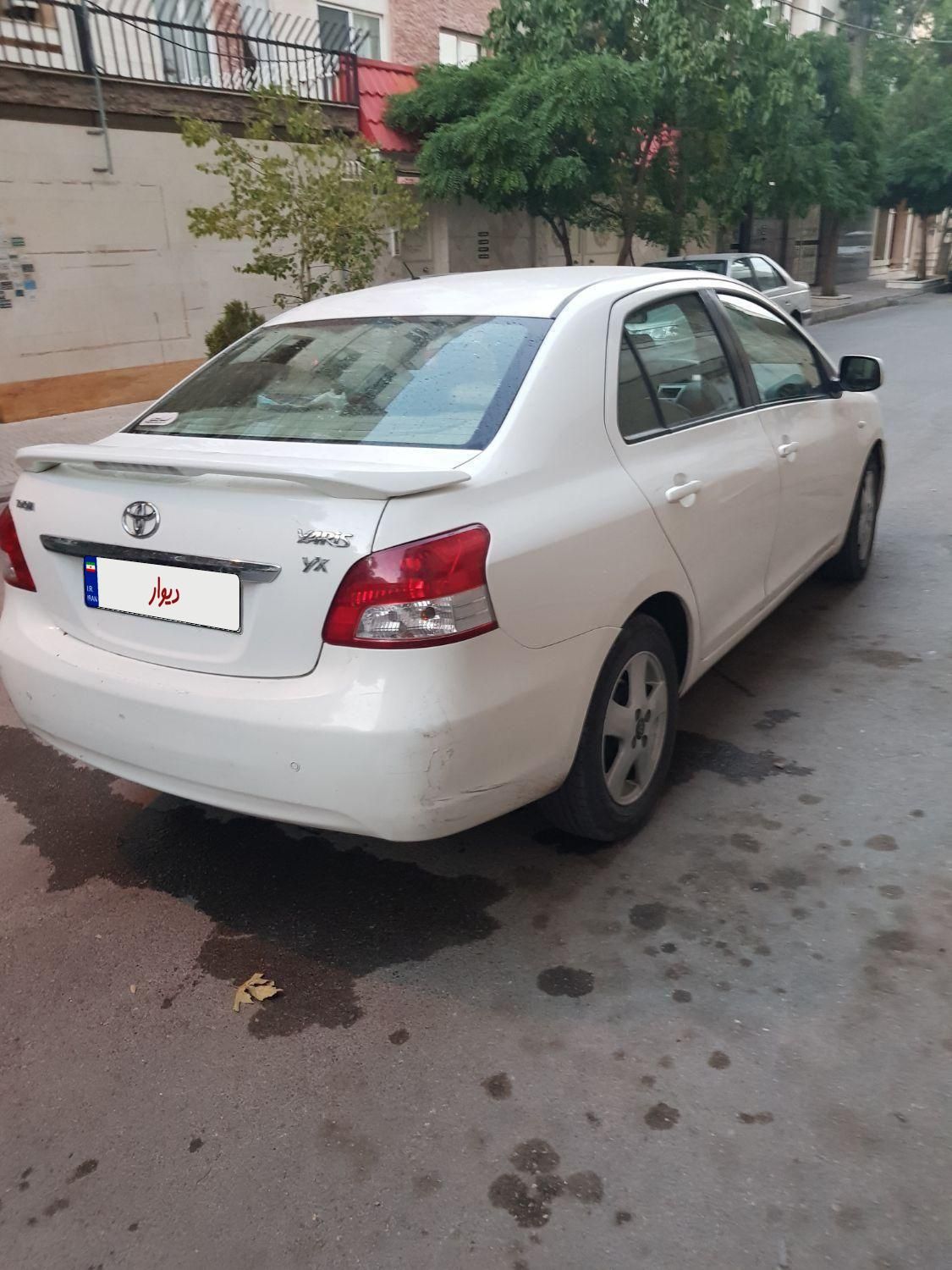 تویوتا یاریس صندوق دار 1300cc، مدل ۲۰۱۰|خودرو سواری و وانت|قزوین, |دیوار