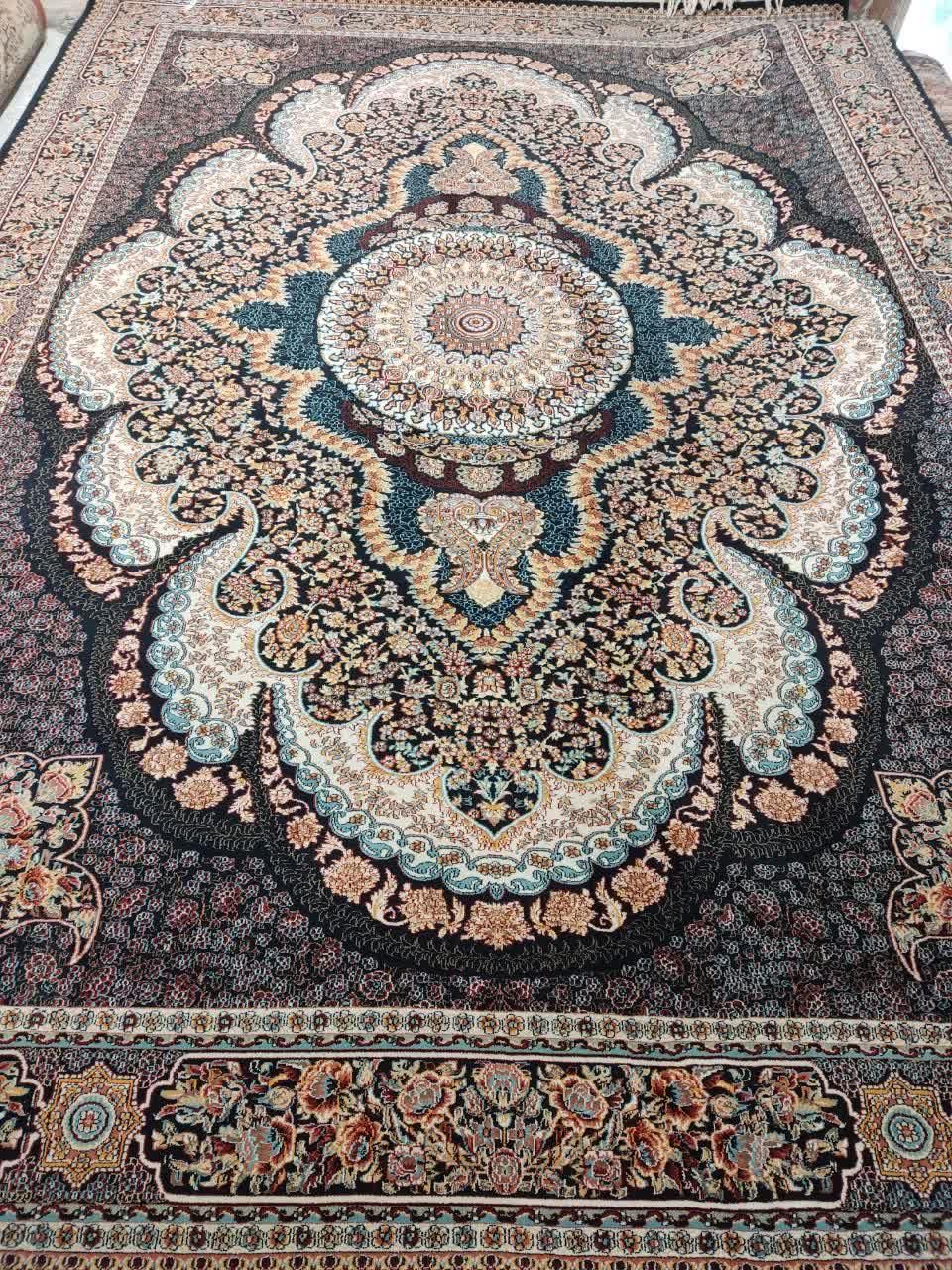 دو تخته فرش ۱۲ متری سورمه ای جفتی در حد نو|فرش|اصفهان, برزان|دیوار