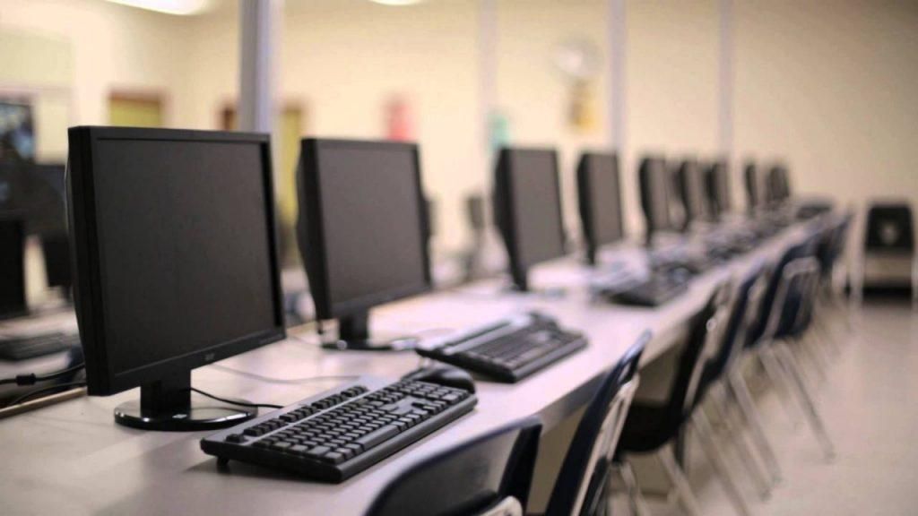 آموزش کامپیوتر  سایت حسابداری فتوشاپ برنامه نویسی|خدمات آموزشی|مشهد, شاهد|دیوار