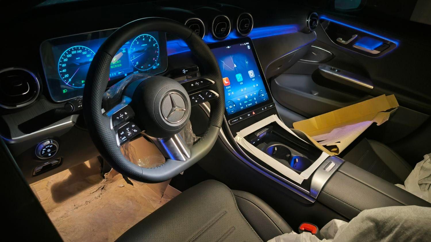بنز Benz C200L-2025 قابل تهاتر با ملک در اصفهان|خودرو سواری و وانت|تهران, اکباتان|دیوار