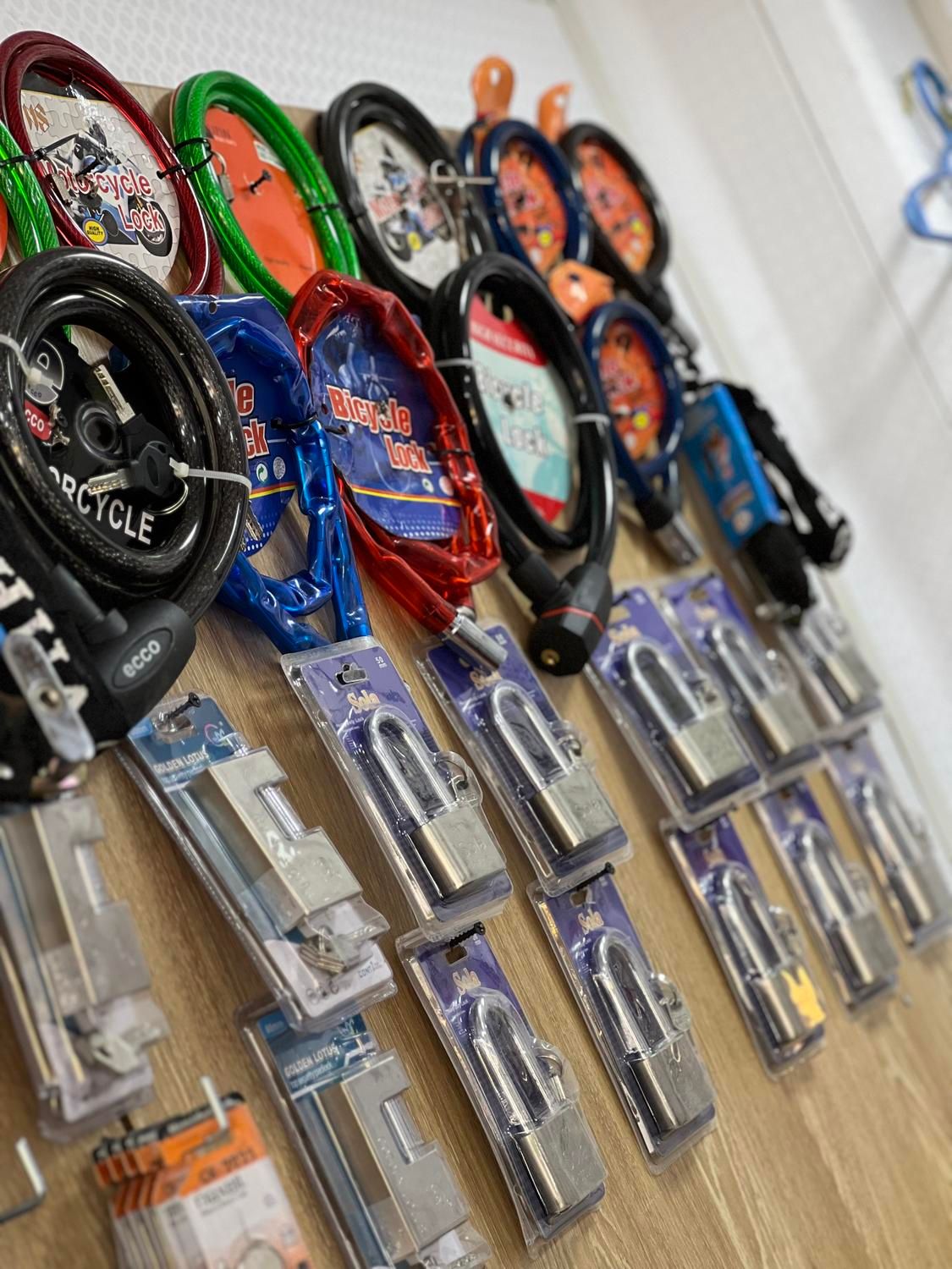 قفل‌کلیدسازی‌امیربازکردن قفل‌ساخت ریموت|خدمات پیشه و مهارت|شیراز, قصرالدشت|دیوار