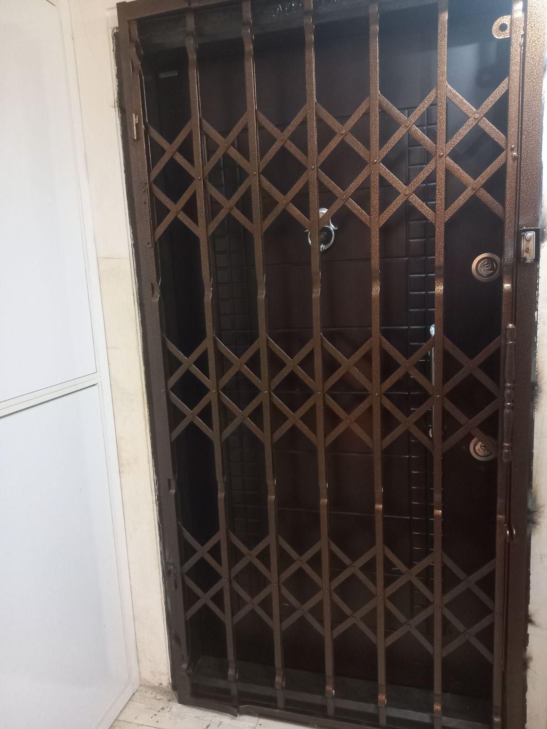 طراحی مدرن حفاظ اکاردئونی نصب درب خیلی سری پنجره|عمدهفروشی|مشهد, رضاییه|دیوار