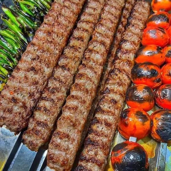 کارگر ساده جهت کار در کبابی|استخدام خدمات فروشگاه و رستوران|تهران, سیدخندان|دیوار